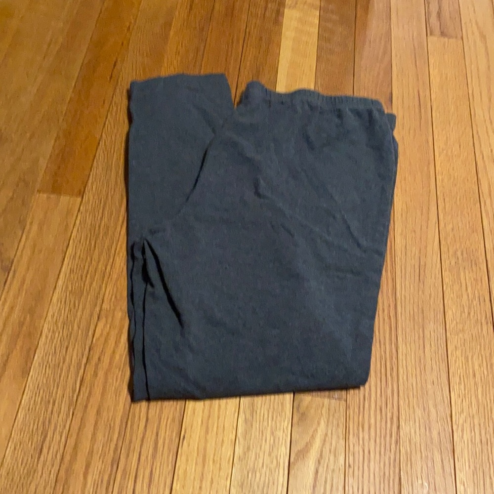 gray leggings